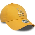 gorra-curva-amarilla-ajustable-para-mujer-9forty-metallic-logo-de-los-angeles-dodgers-mlb-de-new-era