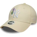 gorra-curva-beige-ajustable-para-mujer-9forty-beaded-de-new-york-yankees-mlb-de-new-era