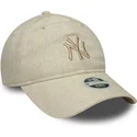 gorra-curva-beige-ajustable-para-mujer-con-logo-beige-9twenty-linen-de-new-york-yankees-mlb-de-new-era