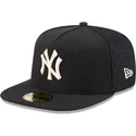 gorra-plana-negra-ajustada-59fifty-day-a-frame-de-new-york-yankees-mlb-de-new-era