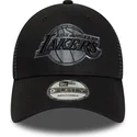 gorra-trucker-negra-ajustable-con-logo-gris-9forty-de-los-angeles-lakers-nba-de-new-era