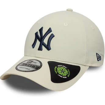 Gorra curva beige ajustable con logo azul marino 9FORTY Recycled de New York Yankees MLB de New Era