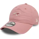 gorra-curva-rosa-ajustable-con-logo-rosa-9twenty-seasonal-de-mclaren-racing-formula-1-de-new-era