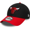 gorra-curva-negra-y-roja-ajustable-9forty-side-patch-de-chicago-bulls-nba-de-new-era