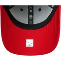 gorra-curva-negra-y-roja-ajustable-9forty-side-patch-de-chicago-bulls-nba-de-new-era