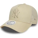 gorra-trucker-beige-para-mujer-a-frame-league-essential-de-new-york-yankees-mlb-de-new-era