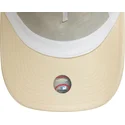 gorra-trucker-beige-para-mujer-a-frame-league-essential-de-new-york-yankees-mlb-de-new-era