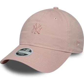 Gorra curva rosa ajustable para mujer con logo rosa 9TWENTY Mini Washed de New York Yankees MLB de New Era
