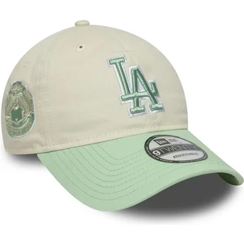 Gorra curva beige y verde ajustable para mujer 9TWENTY World Series Cooperstown de Los Angeles Dodgers MLB de New Era