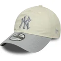 gorra-curva-beige-y-gris-ajustable-para-mujer-9twenty-world-series-cooperstown-de-new-york-yankees-mlb-de-new-era