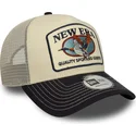 gorra-trucker-beige-y-azul-marino-a-frame-animal-patch-de-pato-de-new-era