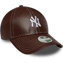 gorra-curva-marron-ajustable-para-mujer-9forty-topstitch-pu-de-new-york-yankees-mlb-de-new-era