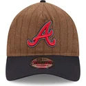 gorra-curva-marron-y-azul-marino-ajustable-9twenty-a-frame-wool-pinstripe-de-atlanta-braves-mlb-de-new-era
