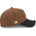 gorra-curva-marron-y-azul-marino-ajustable-9twenty-a-frame-wool-pinstripe-de-detroit-tigers-mlb-de-new-era