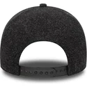gorra-curva-negra-snapback-con-logo-negro-9forty-e-frame-melton-de-new-york-yankees-mlb-de-new-era
