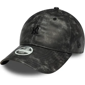 Gorra curva negra ajustable para mujer con logo negro 9TWENTY Worn PU de New York Yankees MLB de New Era