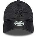 gorra-curva-negra-ajustable-para-mujer-con-logo-negro-9twenty-padded-de-new-york-yankees-mlb-de-new-era