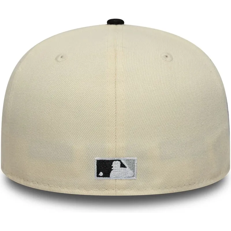 gorra-curva-beige-y-negra-ajustada-59fifty-low-profile-precurved-coops-de-new-york-yankees-mlb-de-new-era