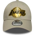 gorra-curva-beige-snapback-9forty-metallic-de-los-angeles-lakers-nba-de-new-era