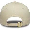 gorra-curva-beige-ajustable-para-mujer-9forty-sequin-wordmark-de-new-york-yankees-mlb-de-new-era