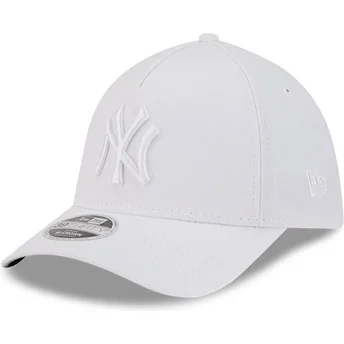Gorra curva blanca ajustada con logo blanco 39THIRTY M-Crown A Frame de New York Yankees MLB de New Era