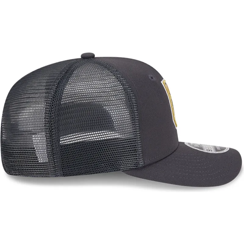 gorra-trucker-gris-9seventy-stretch-snap-evergreen-de-vegas-golden-knights-nhl-de-new-era