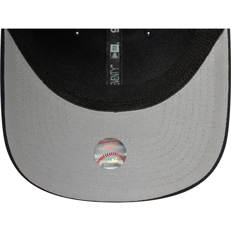 gorra-trucker-azul-marino-9seventy-stretch-snap-evergreen-de-boston-red-sox-mlb-de-new-era
