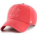 gorra-curva-roja-ajustable-clean-up-trailer-de-new-york-yankees-mlb-de-47-brand
