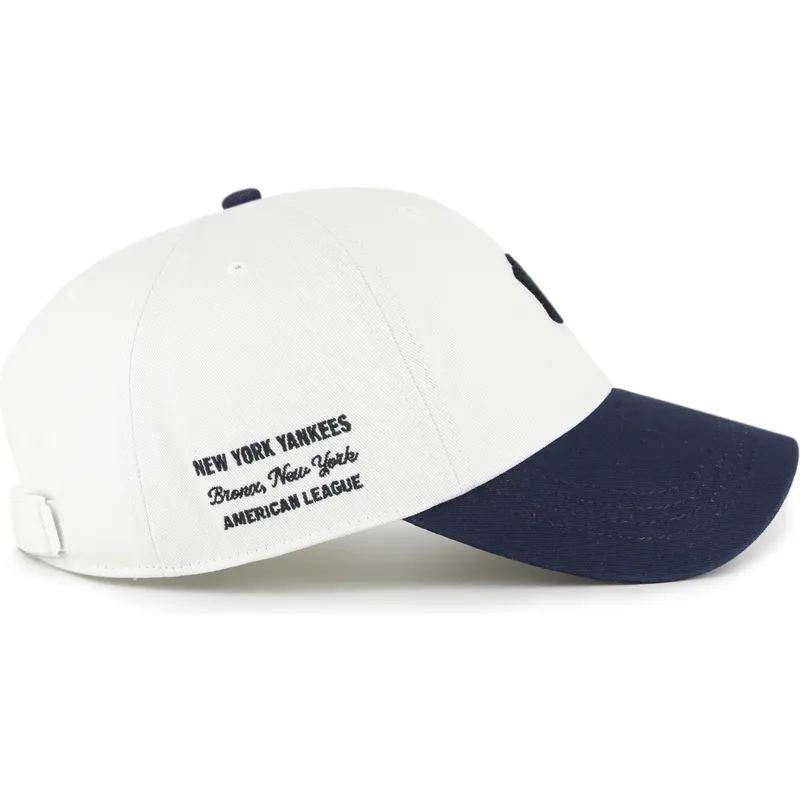 gorra-curva-beige-y-azul-marino-ajustable-clean-up-contemporary-two-tone-de-new-york-yankees-mlb-de-47-brand
