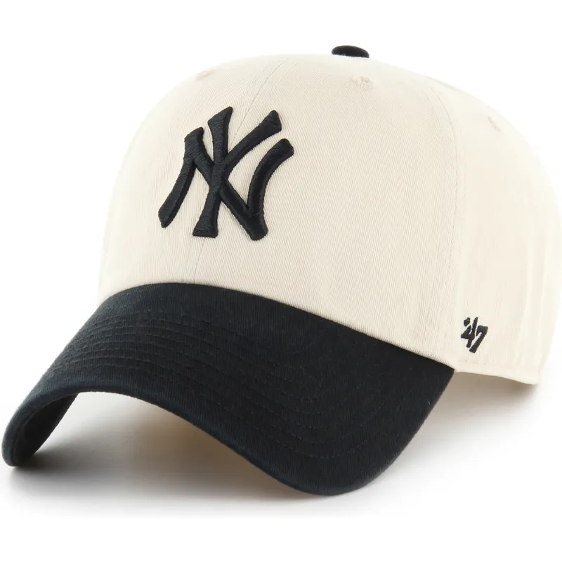 gorra-curva-beige-y-negra-ajustable-clean-up-two-tone-no-loop-label-de-new-york-yankees-mlb-de-47-brand