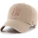 gorra-curva-marron-ajustable-con-logo-marron-clean-up-no-loop-label-de-new-york-yankees-mlb-de-47-brand