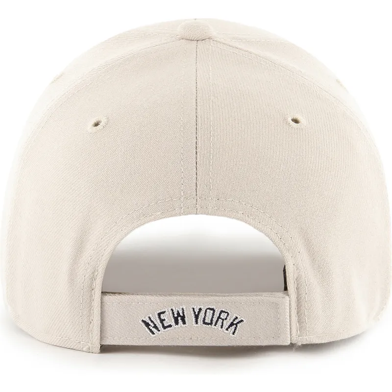 gorra-curva-beige-ajustable-con-logo-azul-marino-mvp-de-new-york-yankees-mlb-de-47-brand