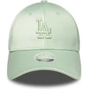 gorra-curva-verde-ajustable-para-mujer-9forty-bow-back-satin-de-los-angeles-dodgers-mlb-de-new-era