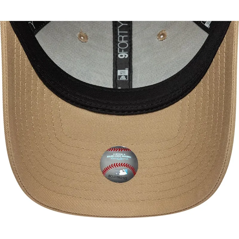 gorra-curva-marron-ajustable-con-logo-marron-9forty-tonal-icon-de-los-angeles-dodgers-mlb-de-new-era