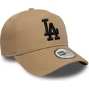 gorra-curva-marron-snapback-con-logo-negro-e-frame-league-essential-de-los-angeles-dodgers-mlb-de-new-era