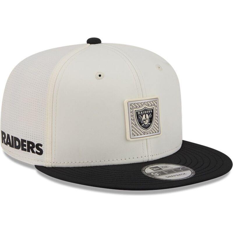 gorra-plana-beige-y-negra-snapback-9fifty-training-pack-2026-de-las-vegas-raiders-nfl-de-new-era