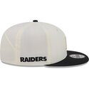 gorra-plana-beige-y-negra-snapback-9fifty-training-pack-2026-de-las-vegas-raiders-nfl-de-new-era