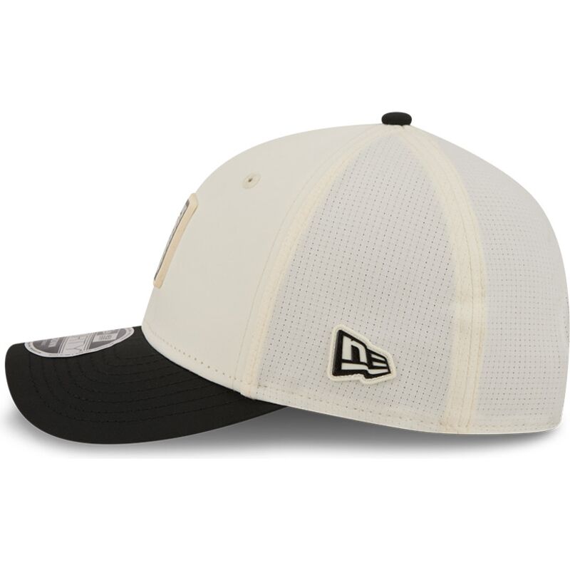 gorra-curva-beige-y-negra-snapback-9forty-m-crown-training-pack-2026-de-las-vegas-raiders-nfl-de-new-era