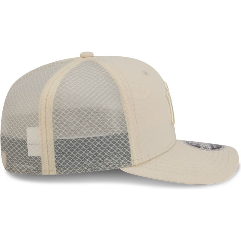 gorra-trucker-beige-9seventy-stretch-snap-color-pack-de-new-york-yankees-mlb-de-new-era