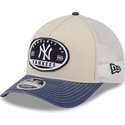 gorra-trucker-beige-y-azul-marino-9forty-m-crown-a-frame-fray-de-new-york-yankees-mlb-de-new-era