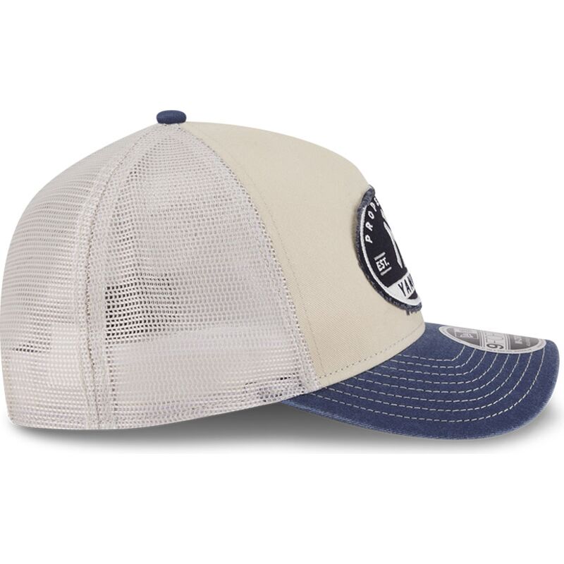 gorra-trucker-beige-y-azul-marino-9forty-m-crown-a-frame-fray-de-new-york-yankees-mlb-de-new-era