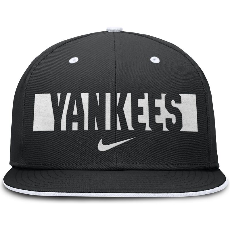 gorra-plana-negra-ajustada-primetime-dri-fit-true-structured-round-bill-de-new-york-yankees-mlb-de-nike gorra-plana-negra-ajustada-primetime-dri-fit-true-structured-round-bill-de-new-york-yankees-mlb-de-nike