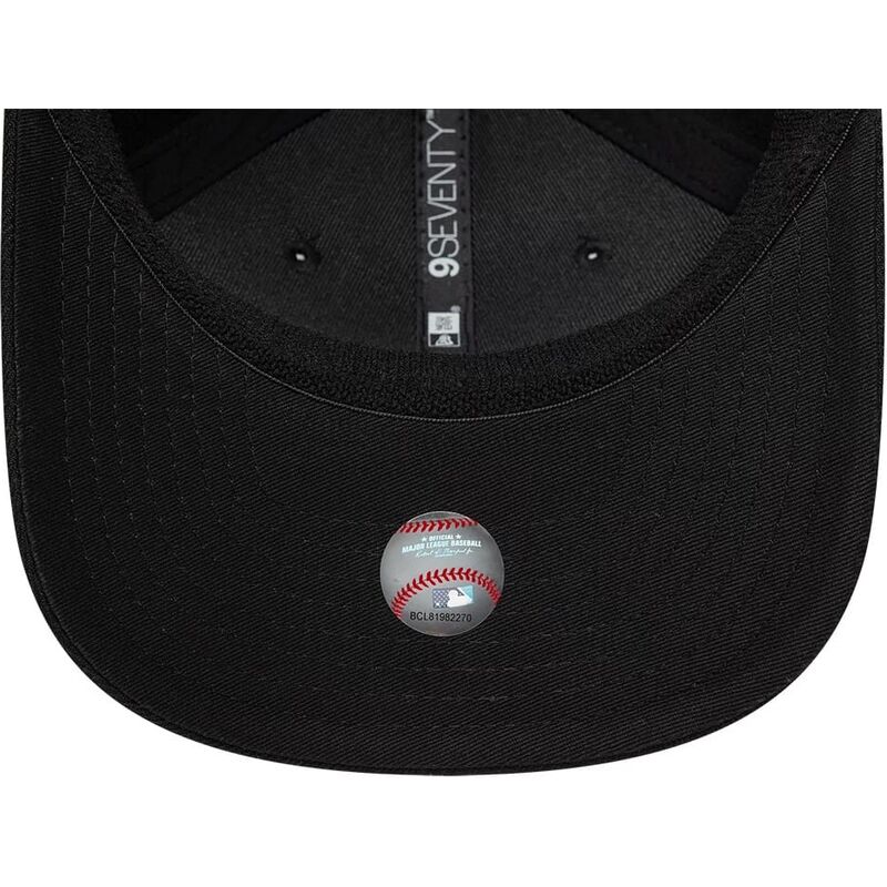 gorra-curva-negra-snapback-9seventy-stretch-snap-player-replica-de-chicago-white-sox-mlb-de-new-era