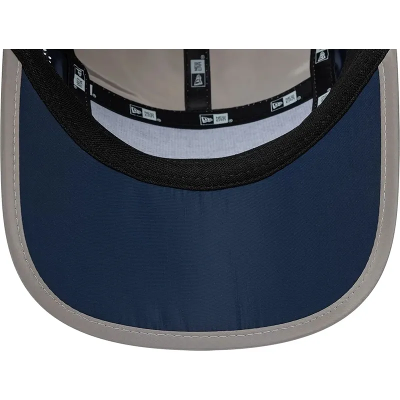 gorra-5-panel-curva-azul-marino-ajustable-runner-colour-block-de-new-era gorra-5-panel-curva-azul-marino-ajustable-runner-colour-block-de-new-era