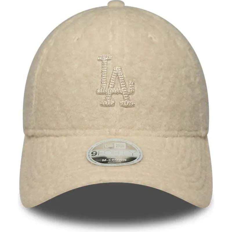gorra-curva-beige-snapback-para-mujer-con-logo-beige-9forty-m-crown-winter-borg-de-los-angeles-dodgers-mlb-de-new-era gorra-curva-beige-snapback-para-mujer-con-logo-beige-9forty-m-crown-winter-borg-de-los-angeles-dodgers-mlb-de-new-era