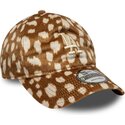 gorra-curva-marron-ajustable-9twenty-animal-print-de-los-angeles-dodgers-mlb-de-new-era
