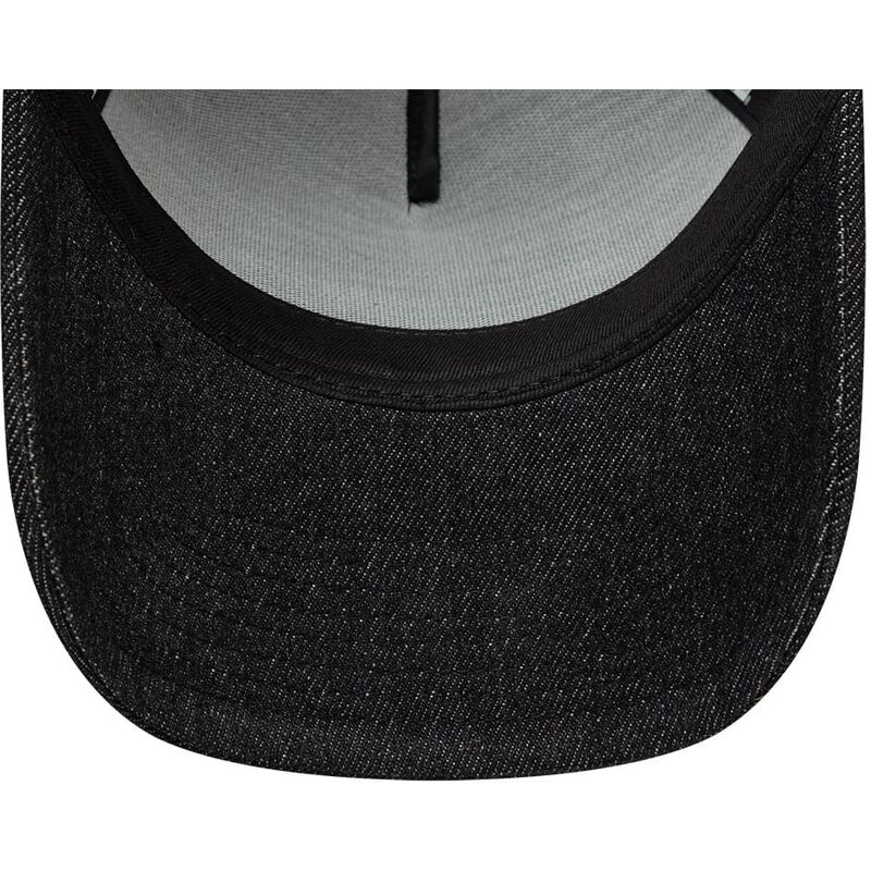 gorra-trucker-negra-con-logo-negro-a-frame-patch-denim-de-new-era gorra-trucker-negra-con-logo-negro-a-frame-patch-denim-de-new-era