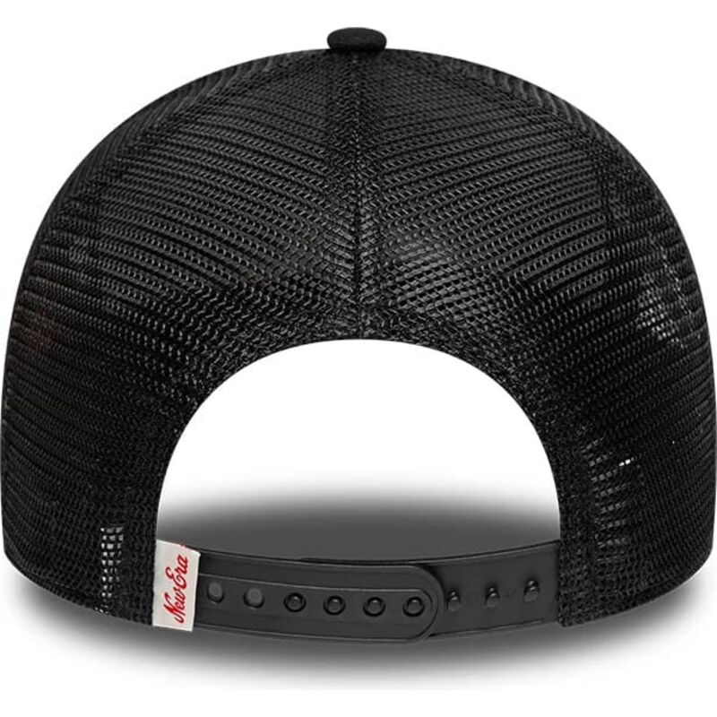 gorra-trucker-negra-e-frame-distressed-patch-de-new-era