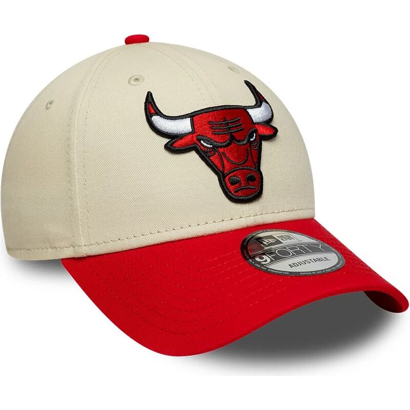 gorra-curva-beige-y-roja-ajustable-9forty-colour-block-de-chicago-bulls-nba-de-new-era gorra-curva-beige-y-roja-ajustable-9forty-colour-block-de-chicago-bulls-nba-de-new-era