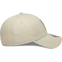 gorra-curva-beige-ajustable-con-logo-marron-9forty-faux-pony-infill-de-los-angeles-dodgers-mlb-de-new-era